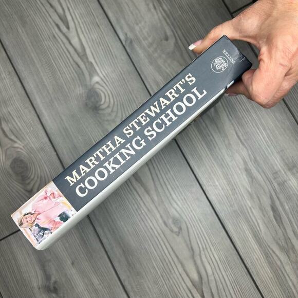 Hardback Book: Martha Stewart's Cooking School Cookbook Bake - Picture 6 of 7